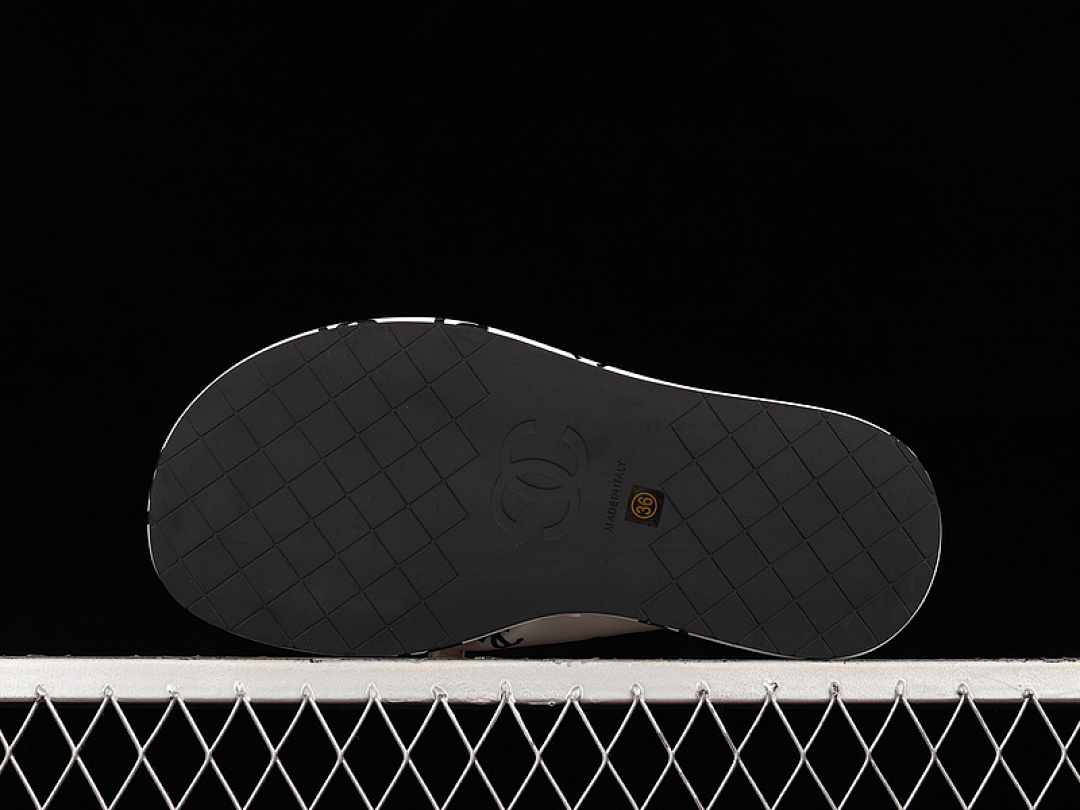 Chanel [CHA*NEL 22 PLATFORM SLIP-ON SLIPPERS WHITE/WHITE/BLACK]-[WOMAN:35-40] - Image 9