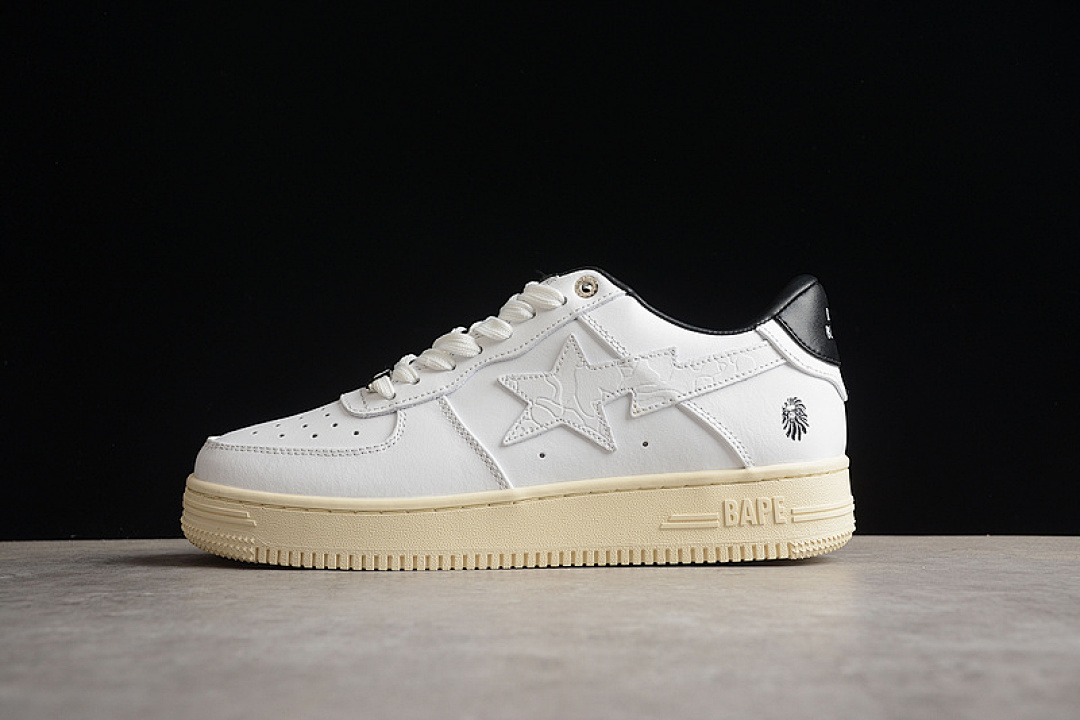 Bape [HUMAN MADE BAPE STA SK8 TO NIGO WHITE/WHITE/BLACK]-[WOMAN:36-39]-[MAN:40-46], photo 1