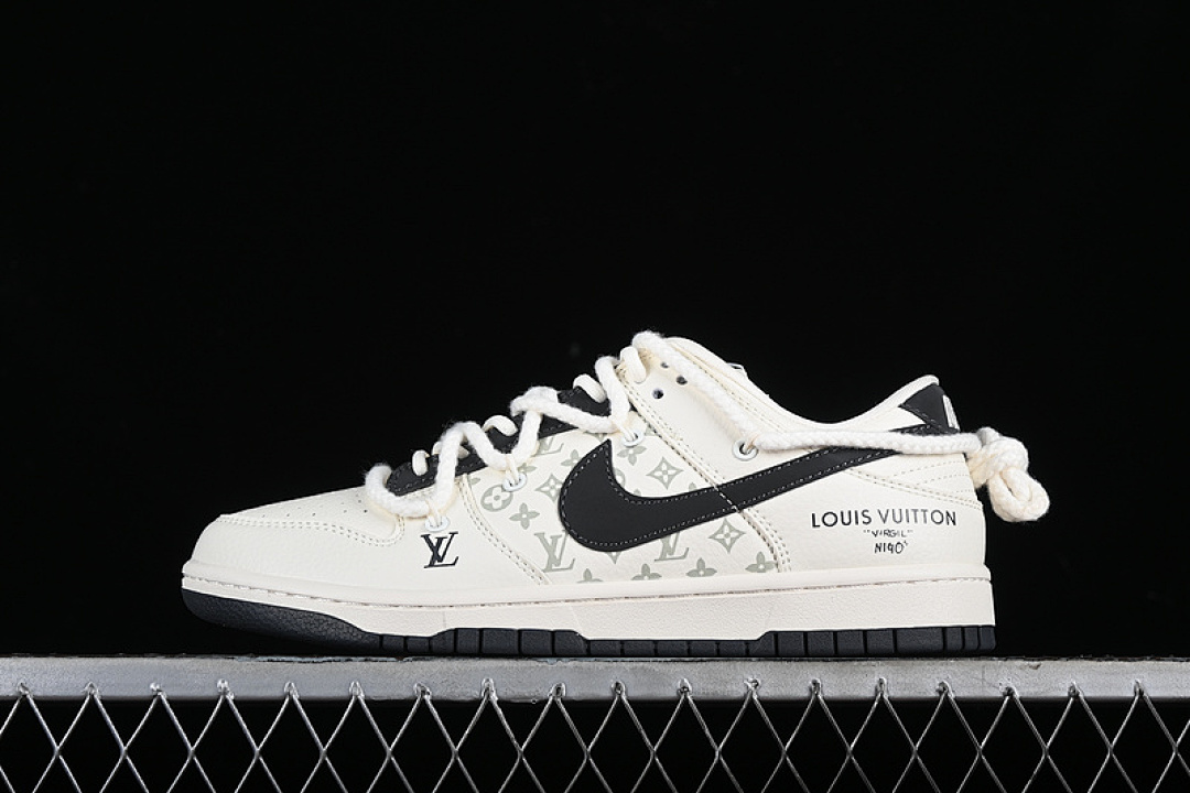 Nike SB DUNK LOW L*V WHITE/BEIGE BLACK · SJ2068-260, photo 1
