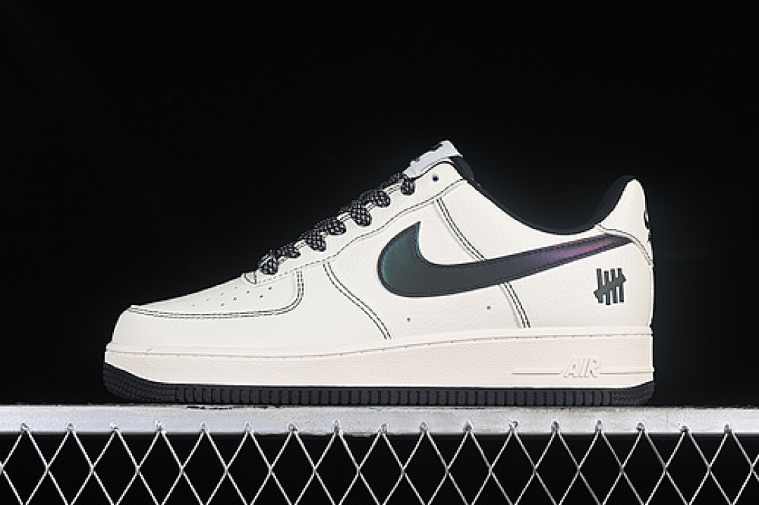 Nike Nike AIR FORCE 1 07 LOW WHITE/GREY · CW2288-111, photo 1