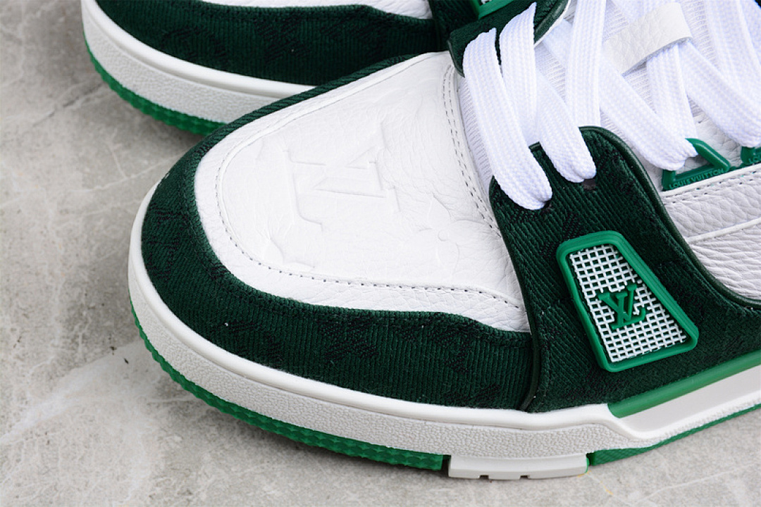 Louis Vuitton [L*V TRAINER LOW SNEAKERS WHITE/BLACK/GREEN]-[WOMAN:35-39]-[MAN:40-45] - Image 15