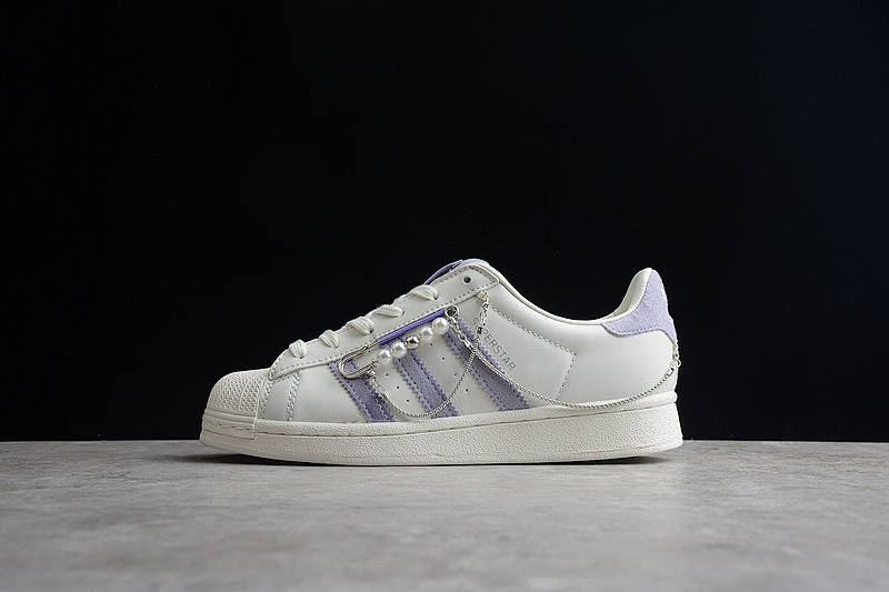 Purple Adidas SUPERSTAR SHOES CLOUD WHITE/CLOUD WHITE/LIGHT PURPLE · GZ3389, photo 1