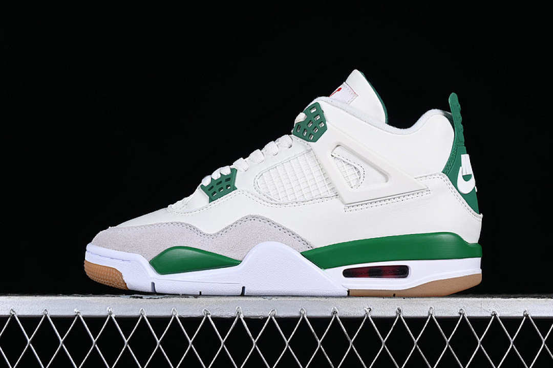 Jordan [DR5415-103]-[SB AIR JORDAN 4 RETRO SP SAIL/PINE GREEN/NEUTRAL GREY/WHITE]-[36-47.5], photo 1