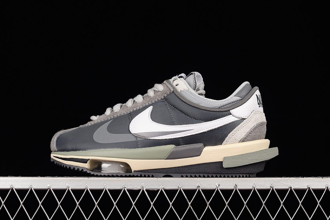 Sacai ZOOM CORTEZ 4.0 X Sacai BLACK/DARK GREY/WHITE · DQ0581-001, photo 1