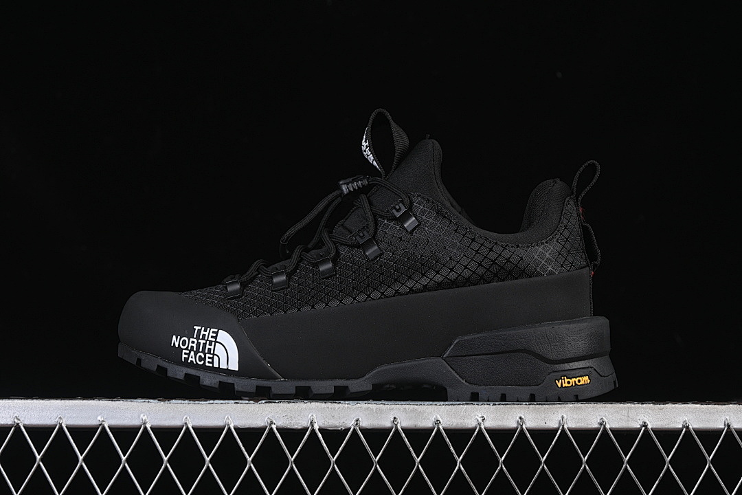 The North Face The North Face GLENCLYFFE LOW BLACK/BLACK · NF0A817BKX7-070, photo 1
