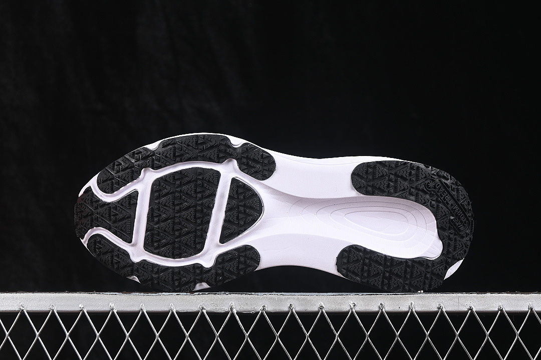 Nike [HQE98-024]-[AIR ZOOM VOMERO 18 CASUAL RUNNING SHOES BLACK/WHITE]-[WOMAN:36-39]-[MAN:40-46] - Image 14