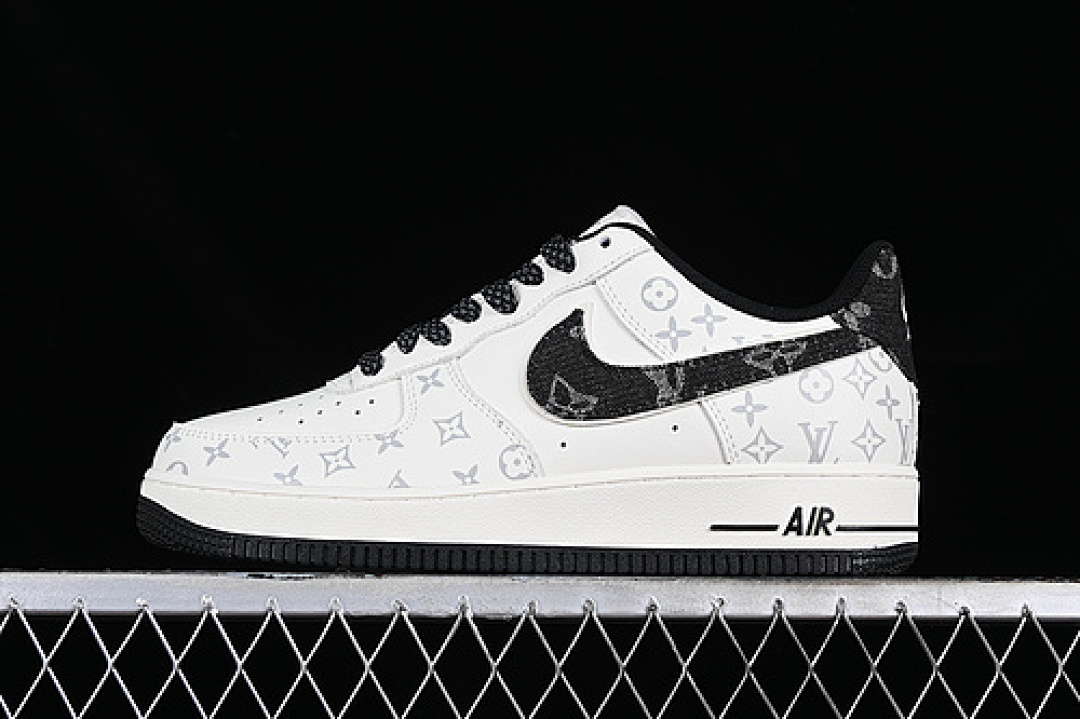Nike [LU0251-132]-[AIR FORCE 1 07 LOW BLACK/GREY/WHITE]-[WOMAN:36-39]-[MAN:40-45], photo 1