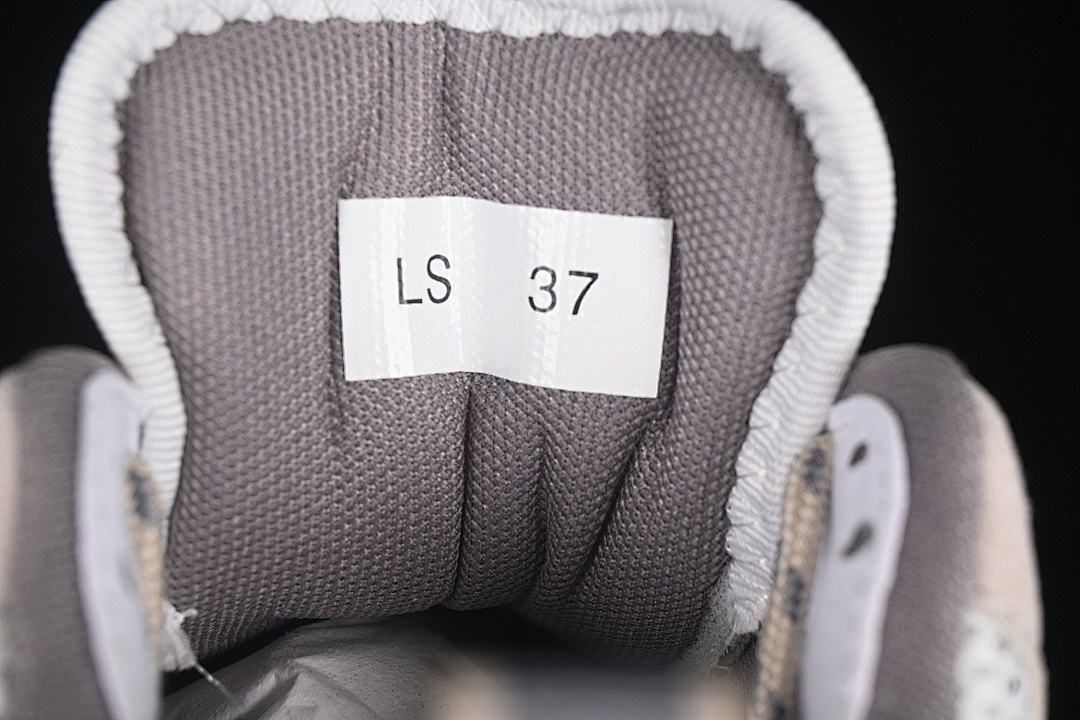 On Running [LEISURE SPORTS RUNNING SHOES WHITE/BEIGE]-[WOMAN:36-39]-[MAN:40-45] - Image 6
