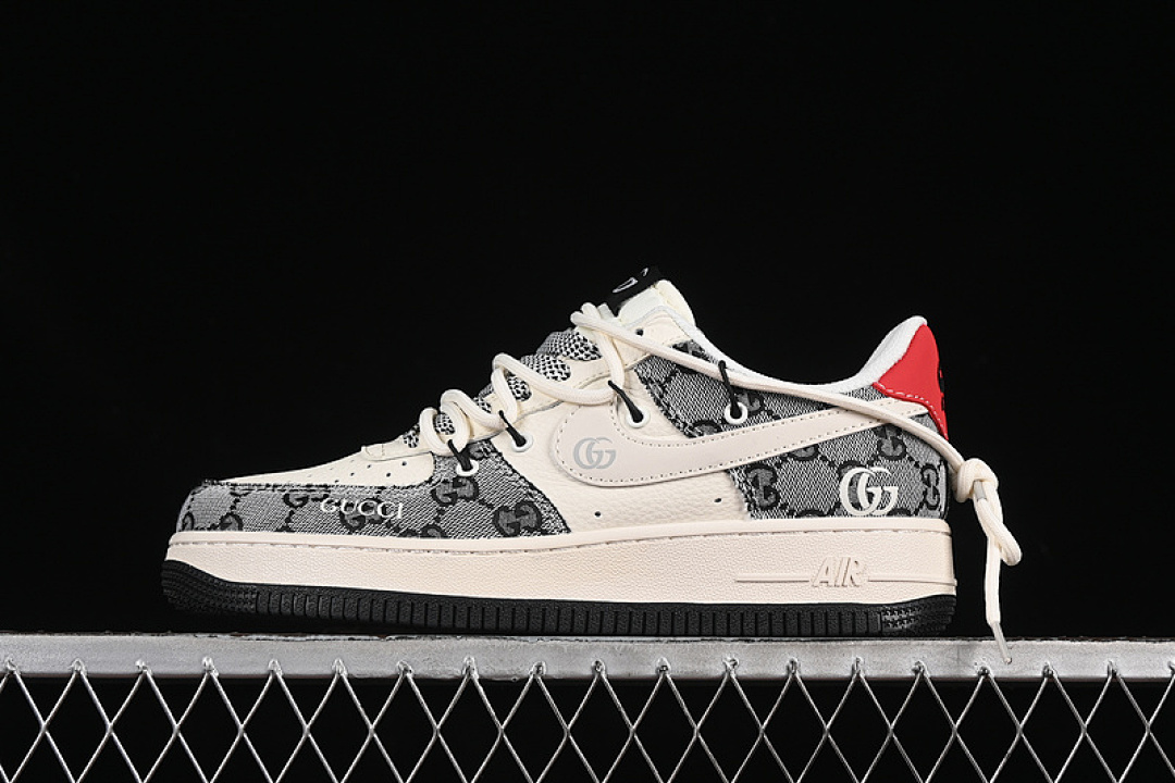 Nike Nike AIR FORCE 1 07 LOW WHITE/GREY/RED · YX5066-319, photo 1
