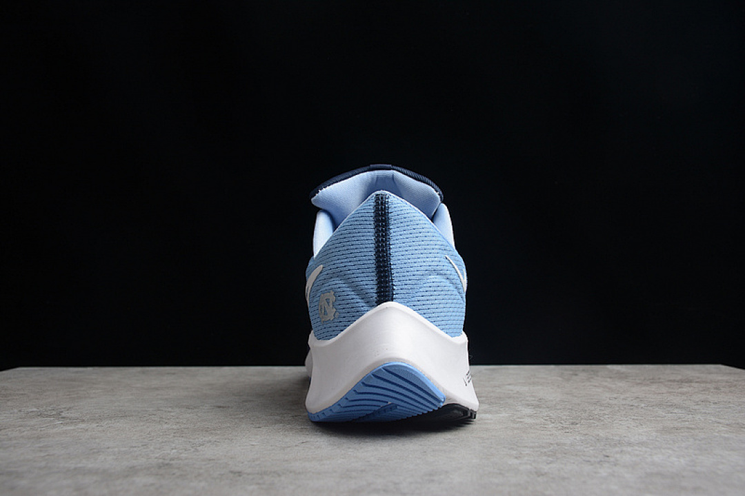 Nike [DJ0860-400]-[AIR ZOOM PEGASUS 38 UNC COLLEGE NAVY/VALOR BLUE/WHITE]-[MAN:39-45] - Image 10