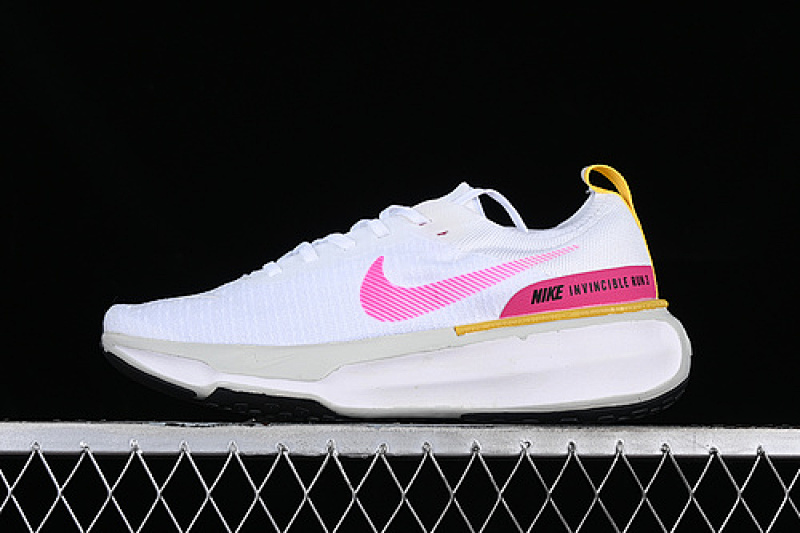 ZOOM X INVINCIBLE RUN FK 3 WHITE/BLACK/PINK · DR2660-101, photo 1