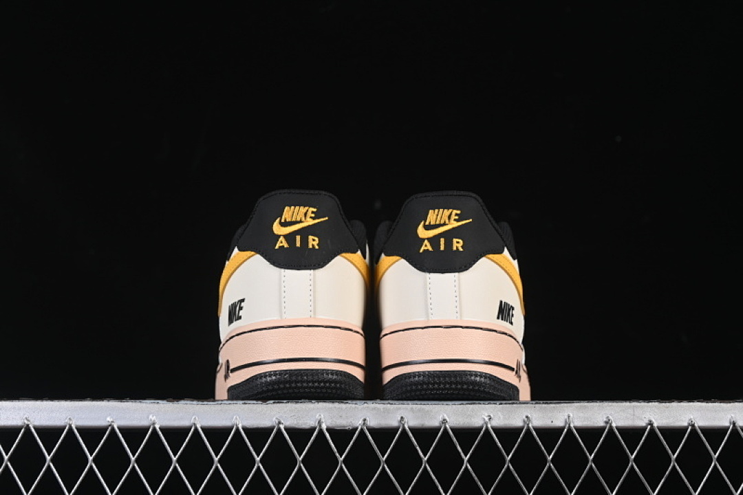Nike [NH0601-577]-[AIR FORCE 1 07 LOW WHITE/NAVY BLUE/YELLOW]-[WOMAN:36-39]-[MAN:40-45] - Image 14