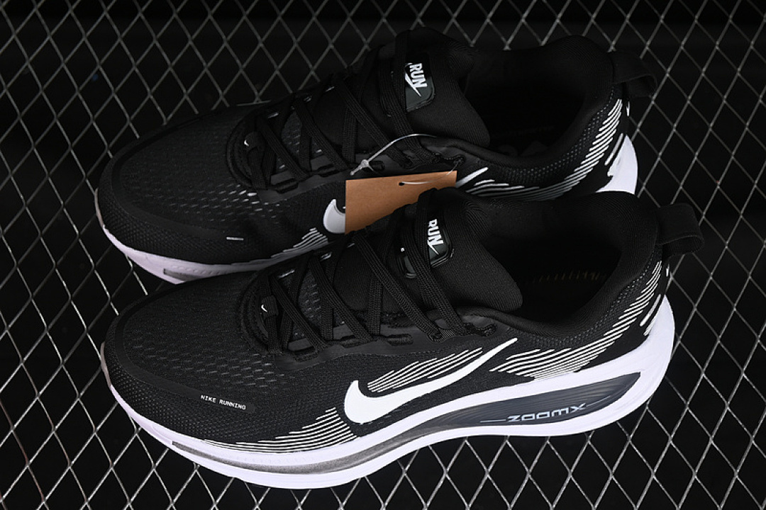 Nike [HM6806-007]-[AIR ZOOM VOMERO 18 BLACK/WHITE]-[WOMAN:36-39]-[MAN:40-45] - Image 11