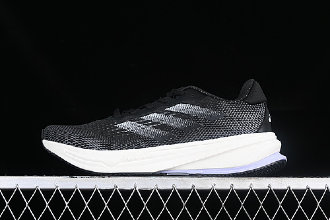 SUPERNOVA RISE WHITE/BLACK · IG5844, photo 1