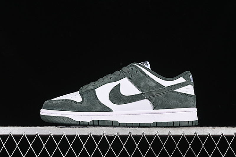 Nike DUNK LOW SB NEXT NATURE PHOTON DUST/VINTAGE GREEN/SAIL/WHITE · HJ7673-002, photo 1
