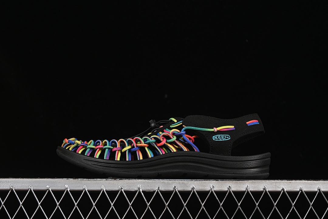 Keen Keen [1025171 BLACK COLORFUL]-[ UNEEK FLAT-M BLACK/COLORFUL]-[WOMAN:36-39]-[MAN:40-45], photo 1
