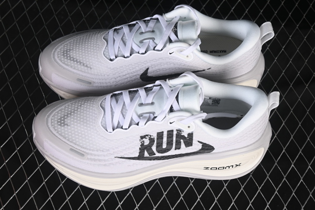 Nike [IH2268-100]-[VOMERO PLUS SUMMIT WHITE/VAST GREY/SAIL/BLACK]-[WOMAN:39]-[MAN:40-45] - Image 11