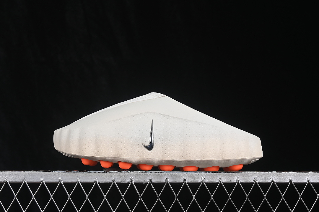 Unbranded [HQ4307-002]-[MIND 001 SLIDE BONE/HYPER CRIMSON/BUFF/CHROME]-[WOMAN:36-38.5]-[MAN:40-47.5], photo 1
