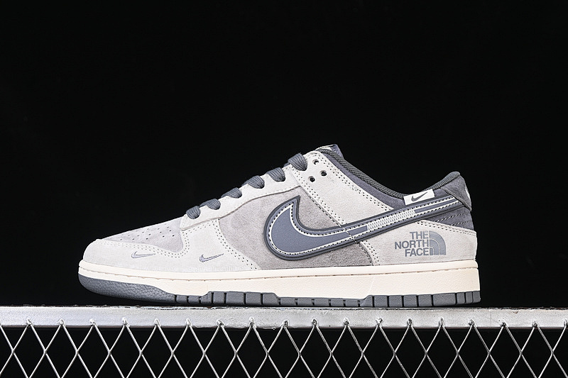 Nike SB DUNK LOW WHITE/GREY · DM6868-004, photo 1