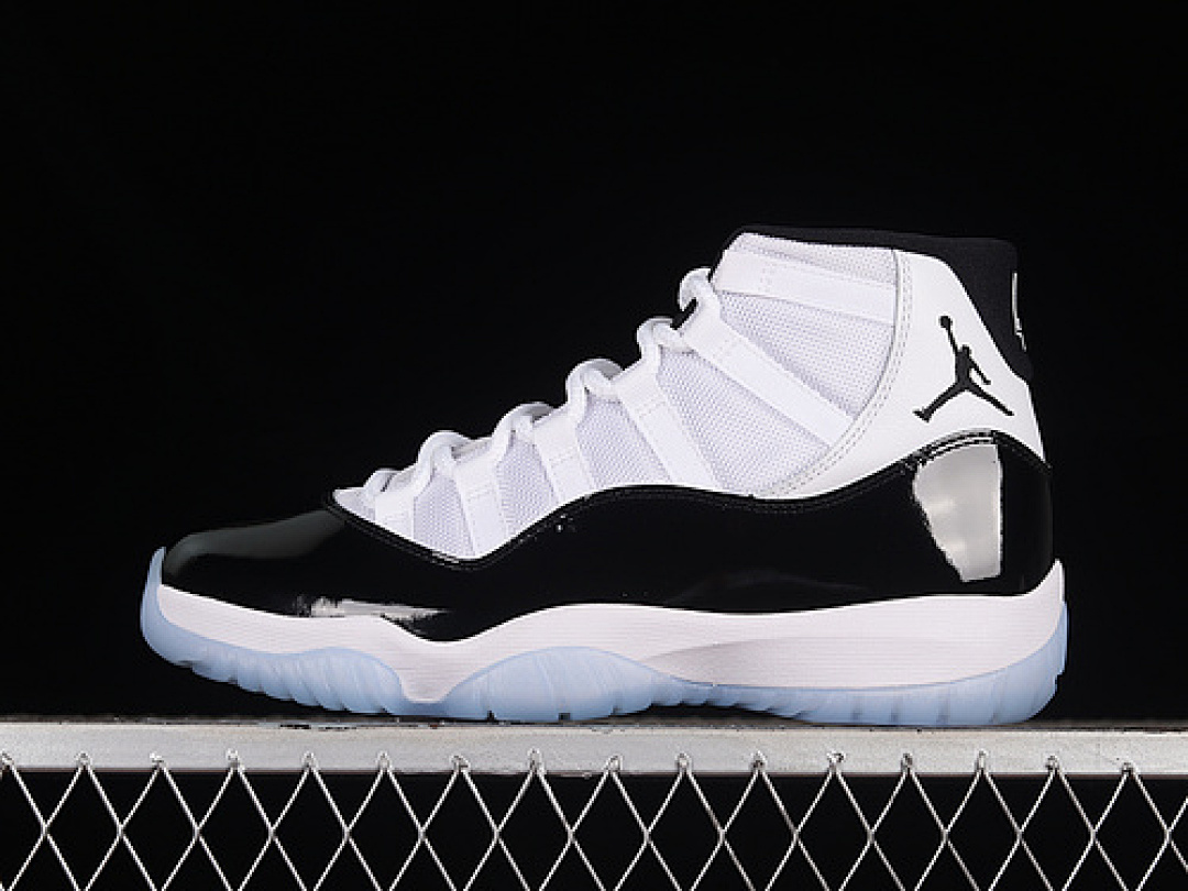 Jordan AIR Jordan 11 RETRO CONCORD 2018 WHITE/BLACK-DARK CONCORD · 378037-100, photo 1