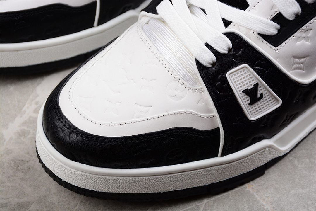 Louis Vuitton [L*V TRAINER LOW SNEAKER WHITE/WHITE/BLACK]-[WOMAN:35-39]-[MAN:40-45] - Image 10
