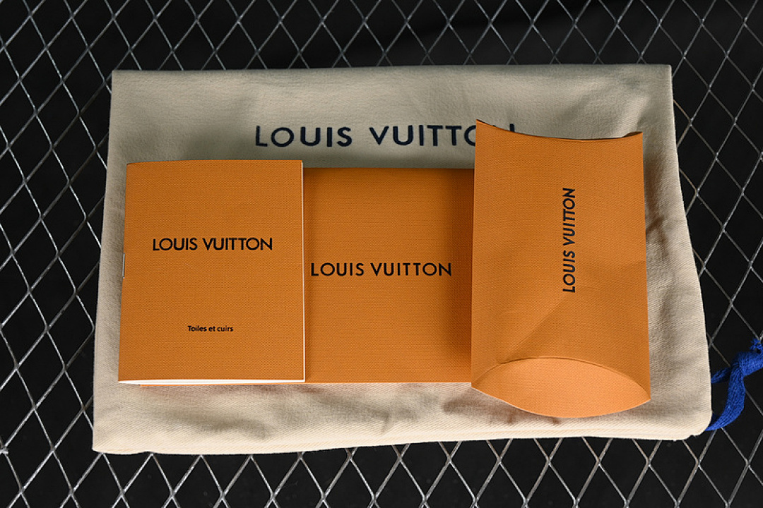 Louis Vuitton [TRAINER WHITE/GREEN]-[WOMAN:35-39]-[MAN:40-45] - Image 3