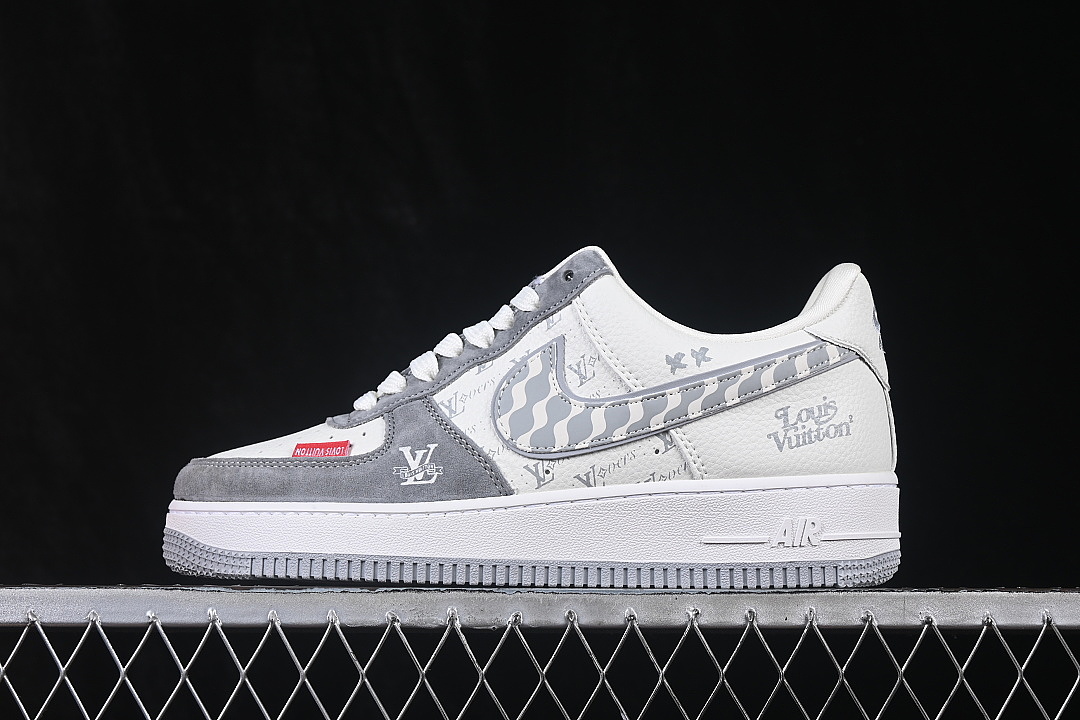 Nike [WY0655-120]-[AIR FORCE 1 07 LOW CULTURAL BASKETBALL SHOES LIGHT GRAY/GREY]-[WOMAN:36-39]-[MAN:, photo 1