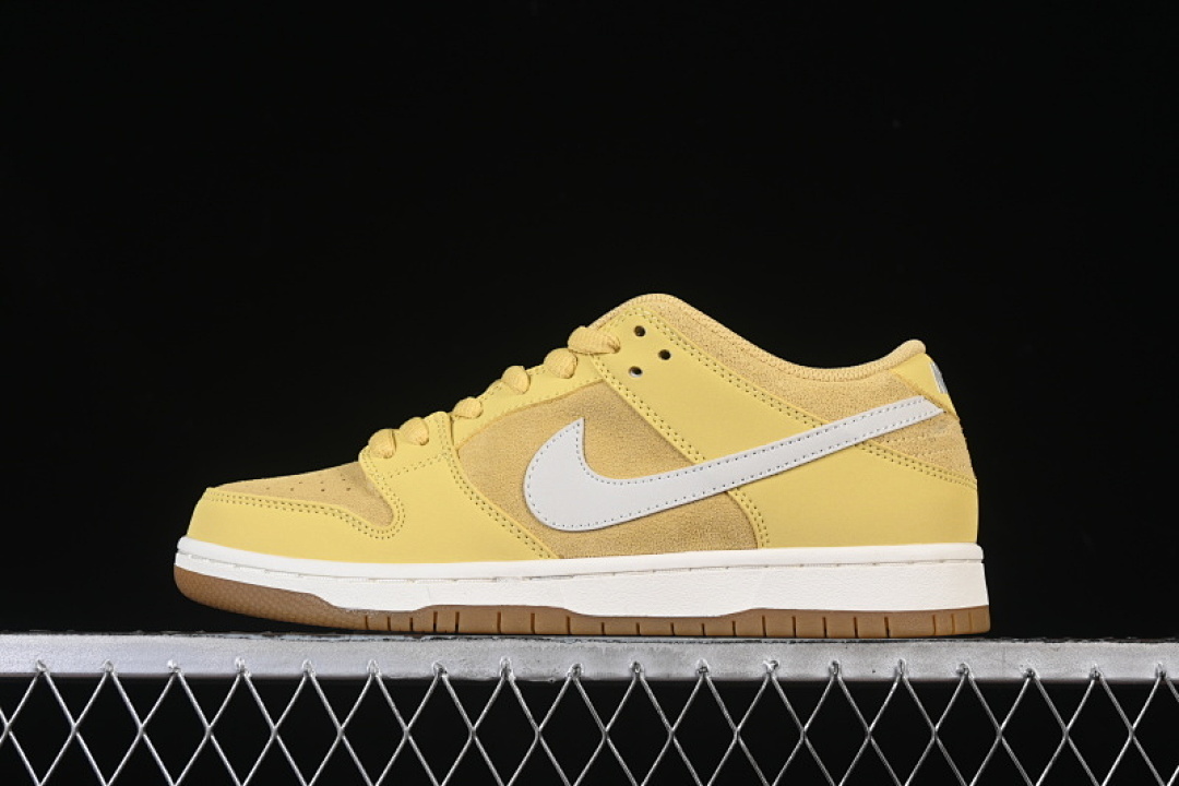 Unbranded [FJ1674-700]-[SB DUNK LOW SATURN GOLD WHITE/YELLOW]-[WOMAN:36-39]-[MAN:40-46], photo 1