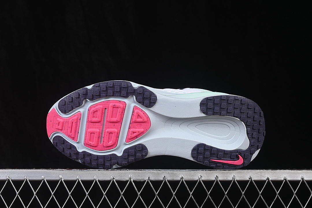 Nike [IM6676-104]-[VOMERO 18 WHITE/GLACIER BLUE/HYPER PINK/BLACK]-[WOMAN:36-39]-[MAN:40-46] - Image 15