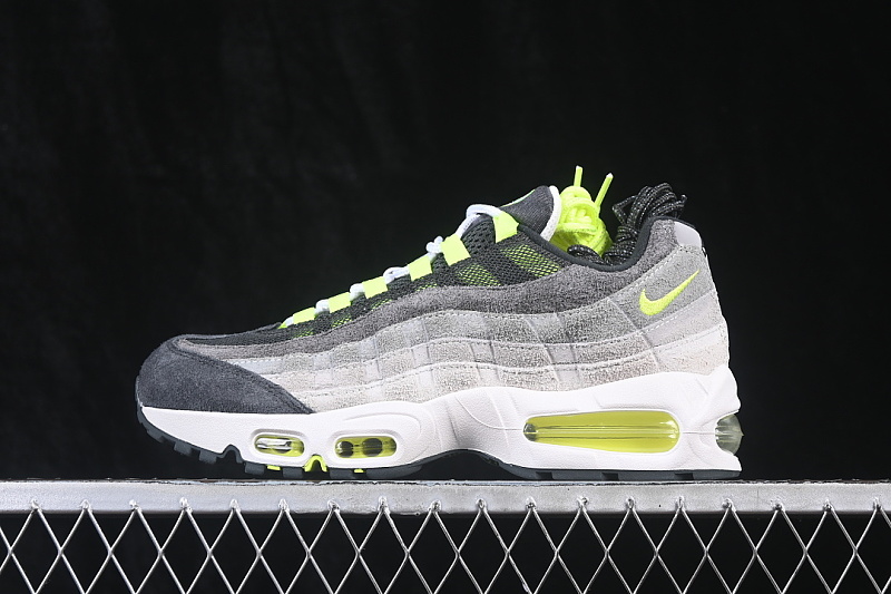 Nike AIR MAX 95 OG AIR CUSHION SHOES DARK GREEN/GREY · HM4738-001, photo 1