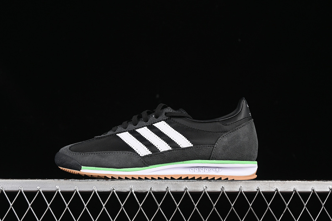 ORIGINALS SL 72 CORE BLACK/CLOUD WHITE/CARBON · JH7390, photo 1