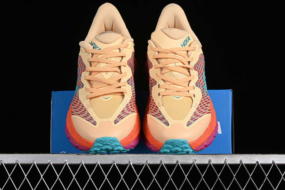 Hoka [1129930 IFLM]-[HOKA ONE MAFATE SPEED 4 YELLOW/ORANGE]-[WOMAN:36-39]-[MAN:40-45] - Image 13