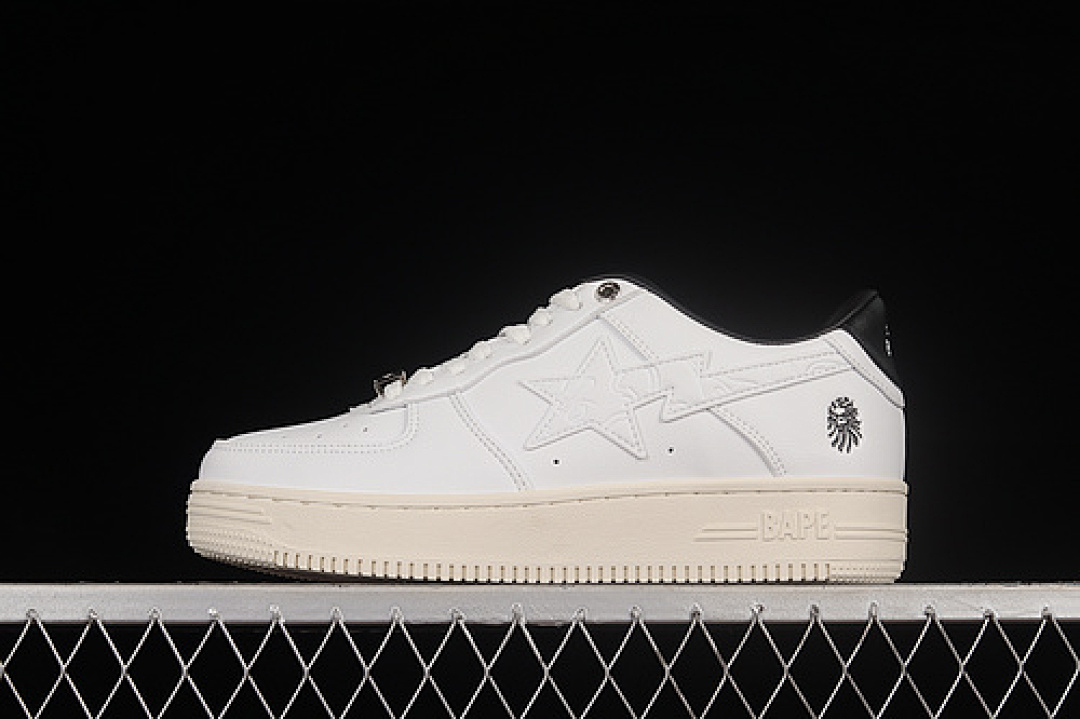 Bape [M191048G]-[BAPE STA WHITE/WHITE/BLACK]-[WOMAN:36-39]-[MAN:40-45], photo 1