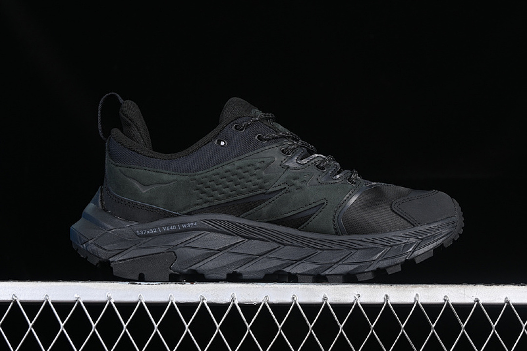 Hoka [1122017 BBLC]-[HOKA ONE ANACAPA LOW GTX BLACK]-[WOMAN:36-39]-[MAN:40-46] - Image 2