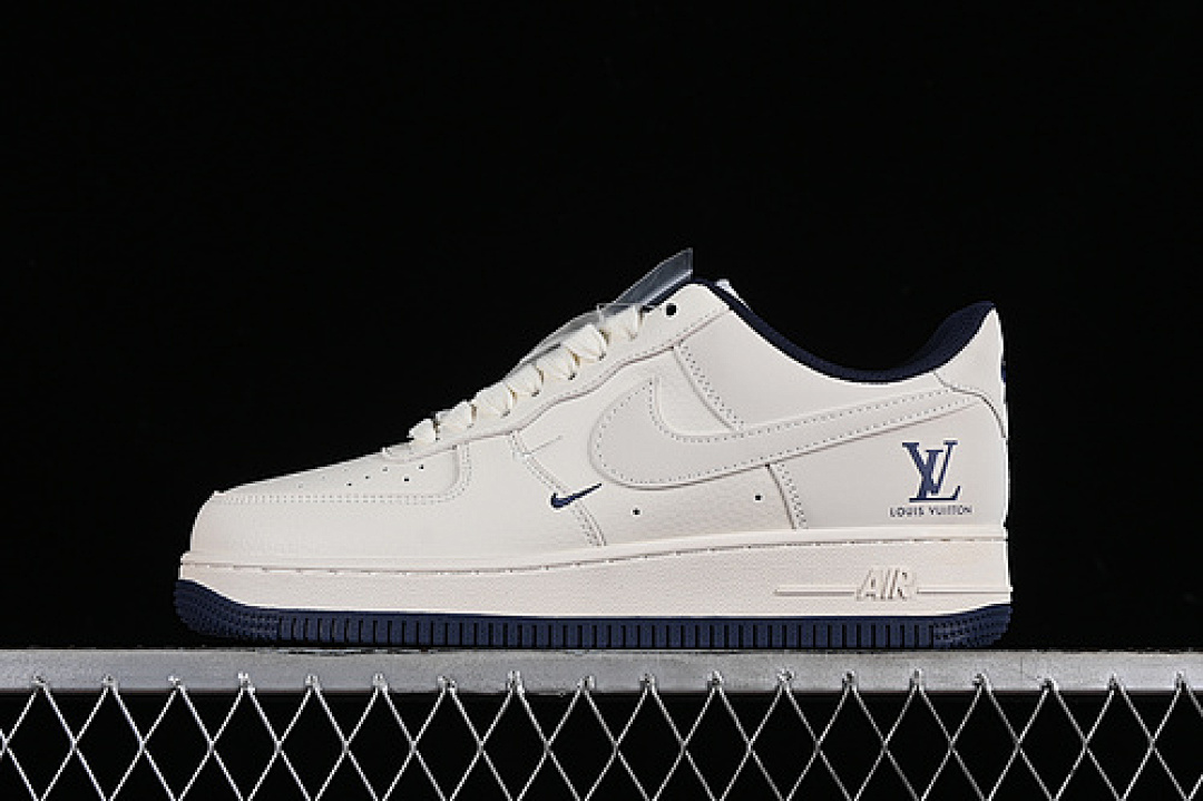 Nike [XZ6188-002]-[AIR FORCE 1 07 LOW L*V OFF WHITE/GREY]-[WOMAN:36-39]-[MAN:40-45], photo 1