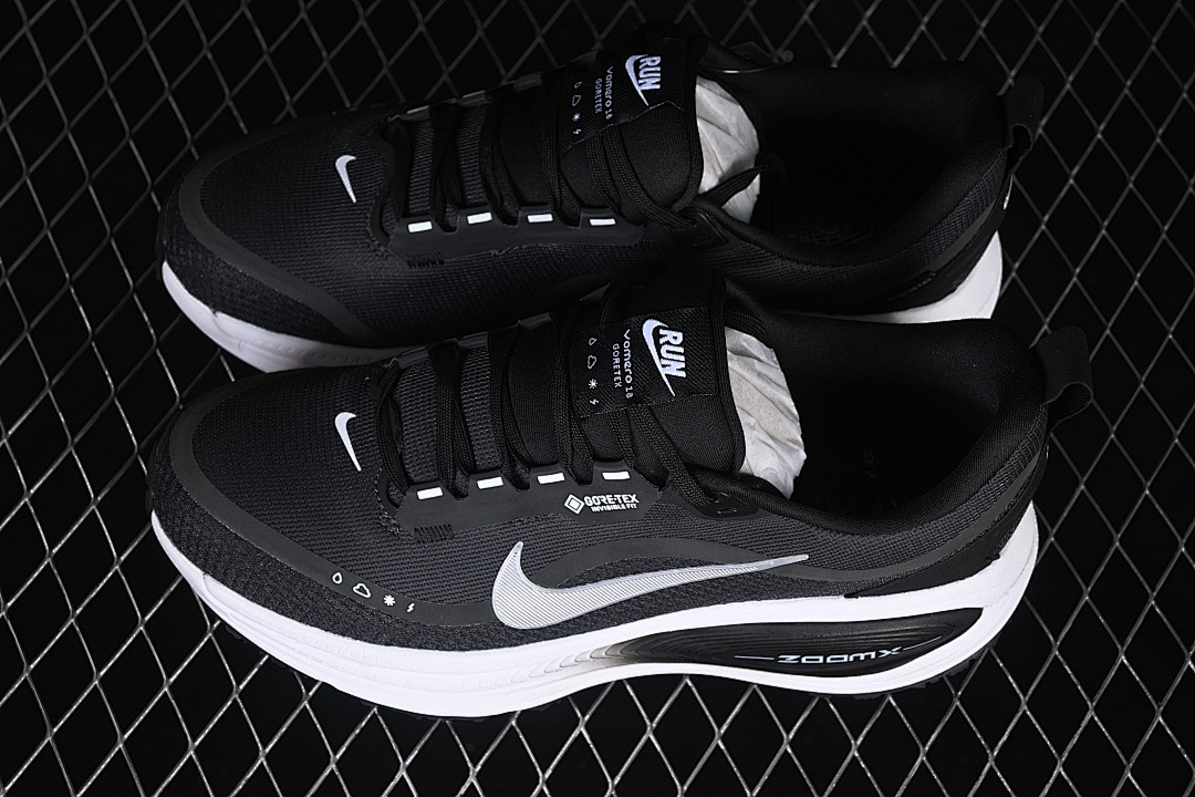 Nike [HQ7002-002]-[AIR ZOOM VOMERO 18 CASUAL SHOES BLACK/WHITE]-[WOMAN:36-39]-[MAN:40-45] - Image 10