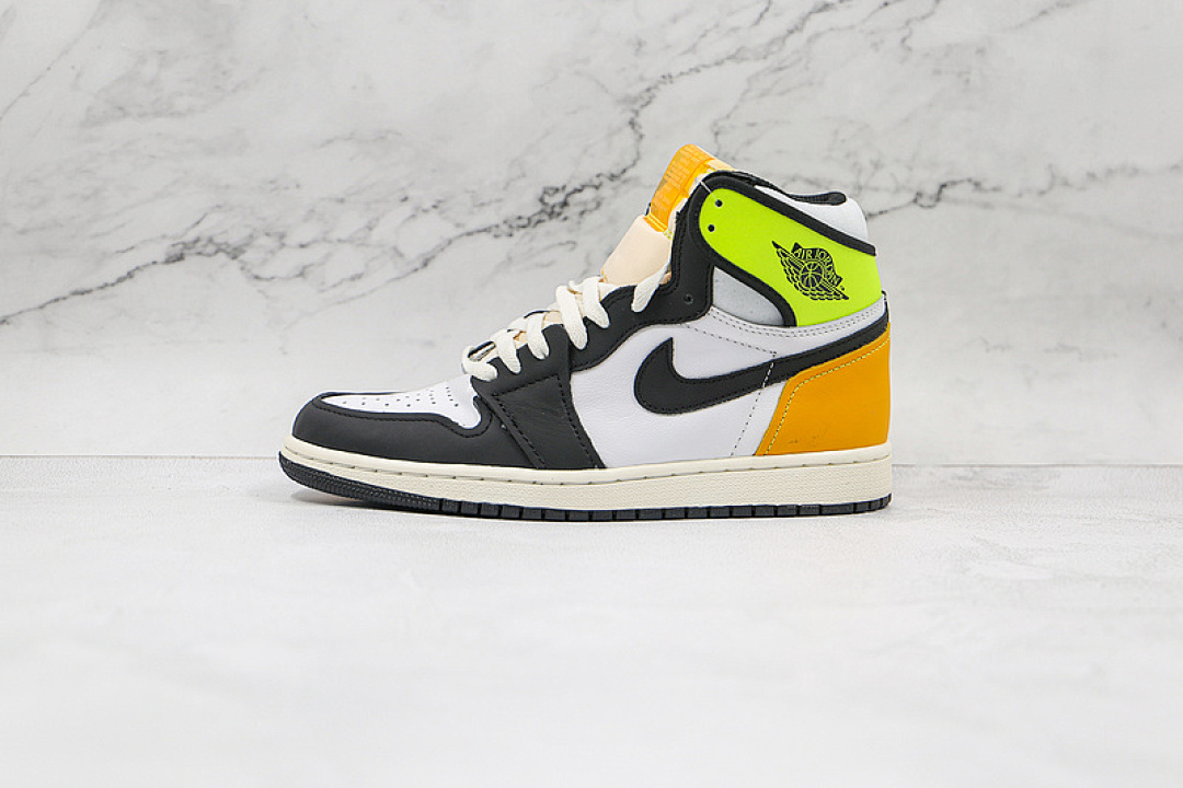 Jordan [555088-118]-[AIR JORDAN 1 RETRO HIGH OG VOLT GOLD WHITE/VOLT/UNIVERSITY GOLD/BLACK], photo 1