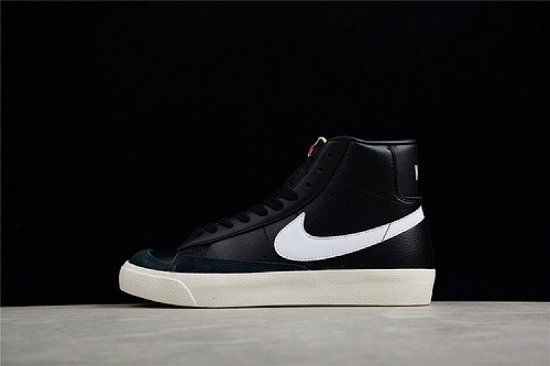 Nike BLAZER MID 77 VINTAGE BLACK/SAIL/SAIL · BQ6806-002, photo 1