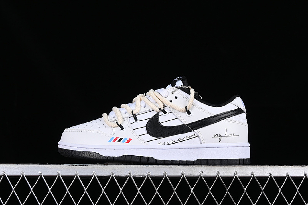 Nike DUNK LOW SB WHITE/BLACK · DD1391-100, photo 1