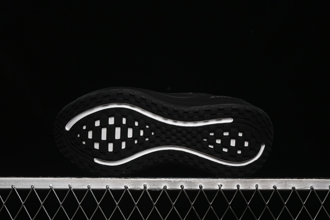 Nike [HV8150-003]-[AIR ZOOM VOMERO PLUS BLACK]-[WOMAN:36-39]-[MAN:40-45] - Image 15