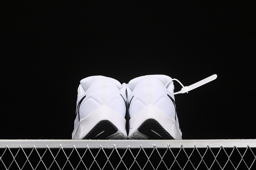 Nike [CW7356-100]-[AIR ZOOM PEGASUS 38 WHITE/PURE PLATINUM/VOLT/BLACK]-[WOMAN:36-39]-[MAN:40-45] - Image 11