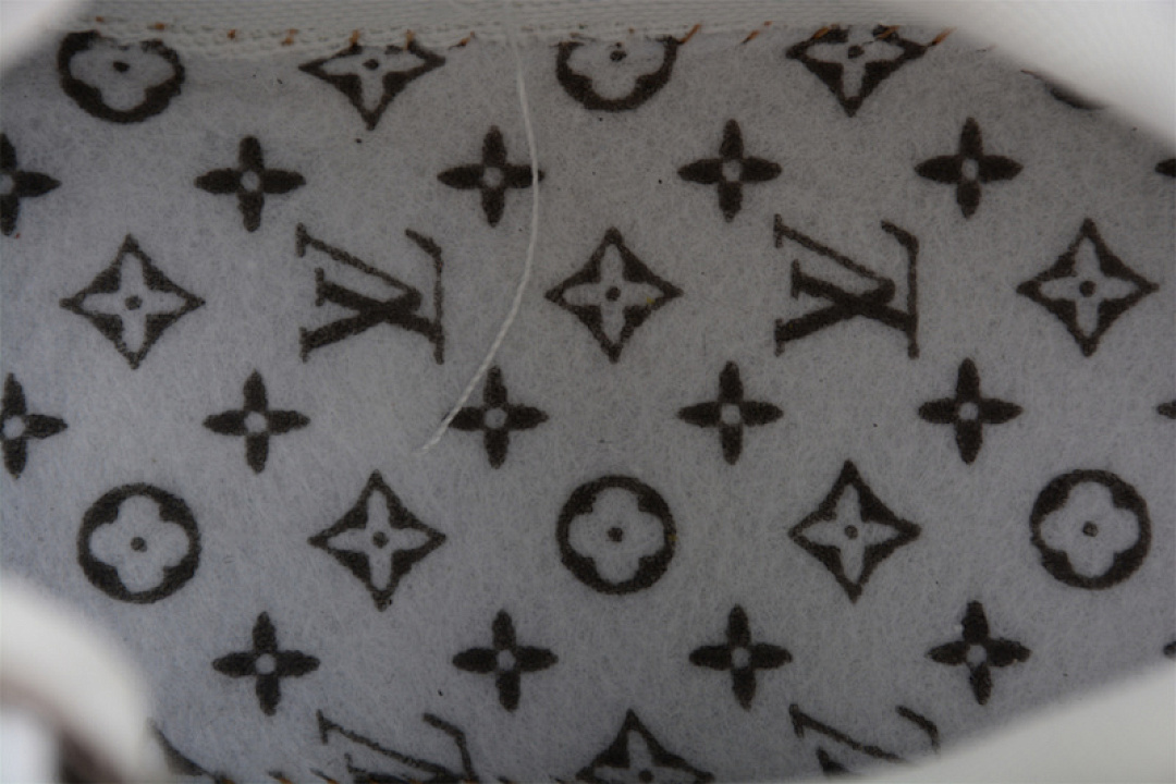 Louis Vuitton [L*V TRAINER LOW SNEAKER WHITE/WHITE/GREY]-[WOMAN:35-39]-[MAN:40-45] - Image 5