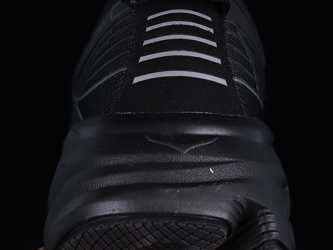On Running [1110518/BBLC]-[HOKA ONE BONDI 7 BLACK/BLACK/BLACK]-[WOMAN:36-39]-[MAN:40-45] - Image 6