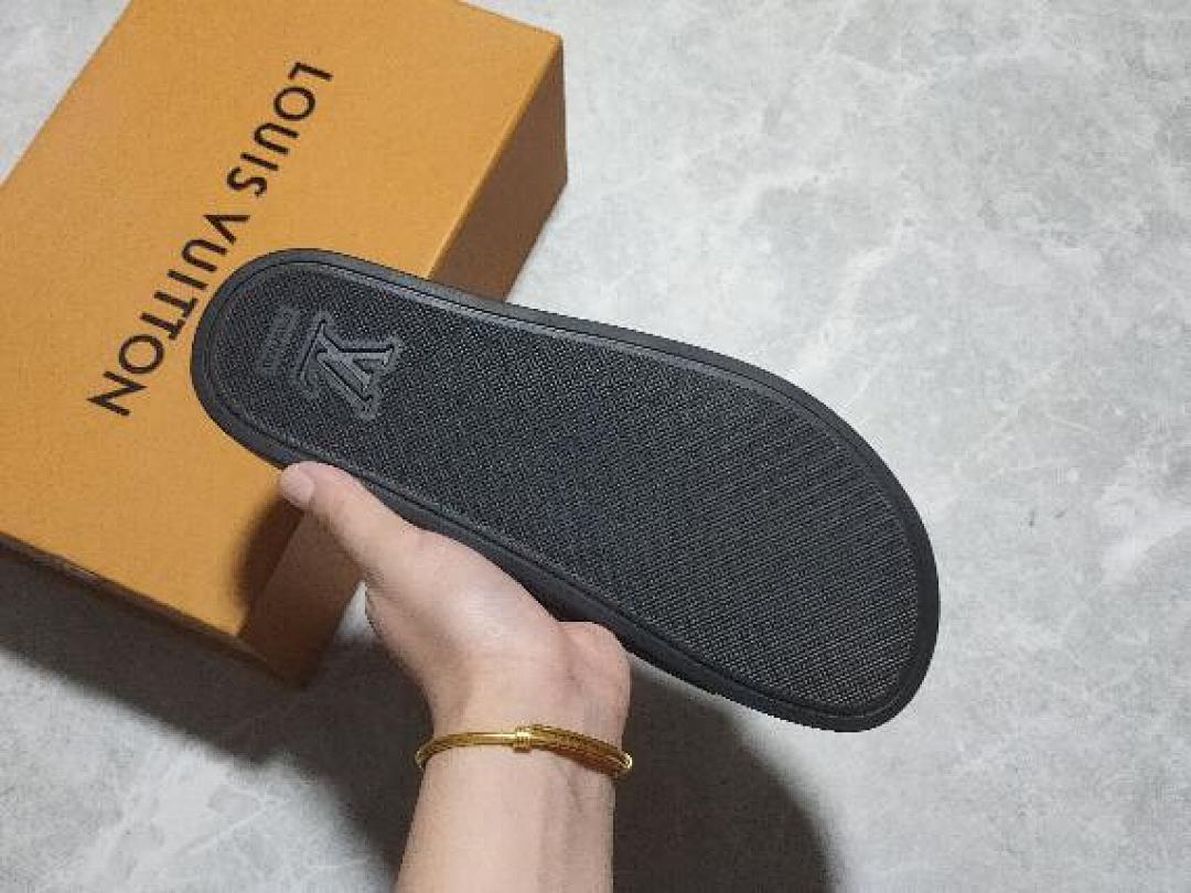 Louis Vuitton [L*V WATERFRONT SLIPPERS BLACK/BLACK/BLACK]-[WOMAN:35-39]-[MAN:40-45] - Image 3