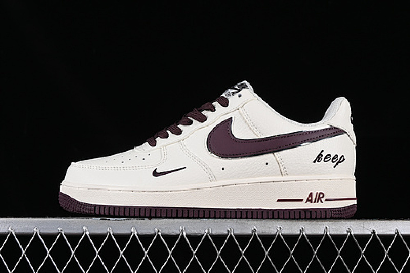 Nike Nike AIR FORCE 1 07 LOW WHITE/RED · CW2288-111, photo 1