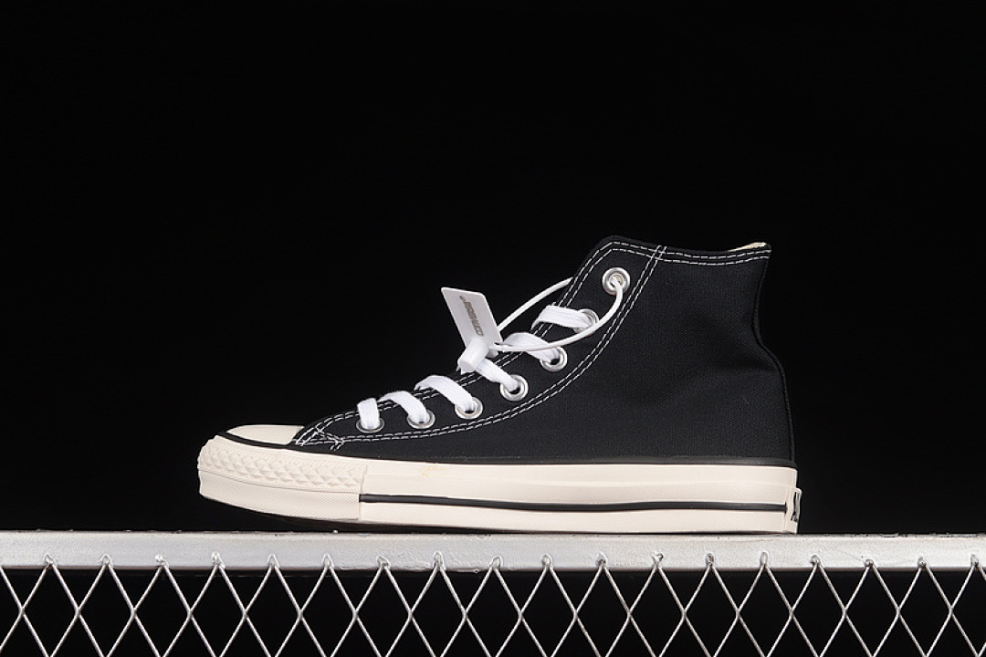 Converse Converse [CHUCK TAYLOR ALL STAR J 1980S HIGH BLACK/BEIGE/BLACK]-[WOMAN:35-39]-[MAN:40-44], photo 1
