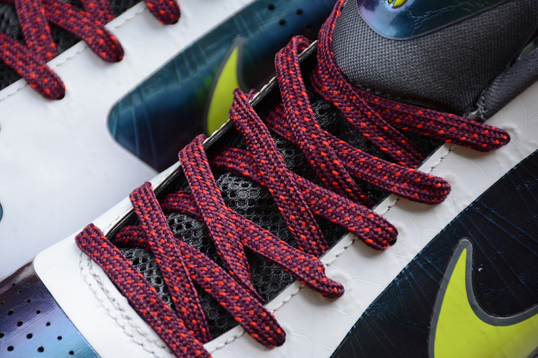 Nike [CD4991-100]-[KOBE 5 PROTRO CHAOS WHITE/CYBER-PURPLE-RED]-[MAN:39-46] - Image 8