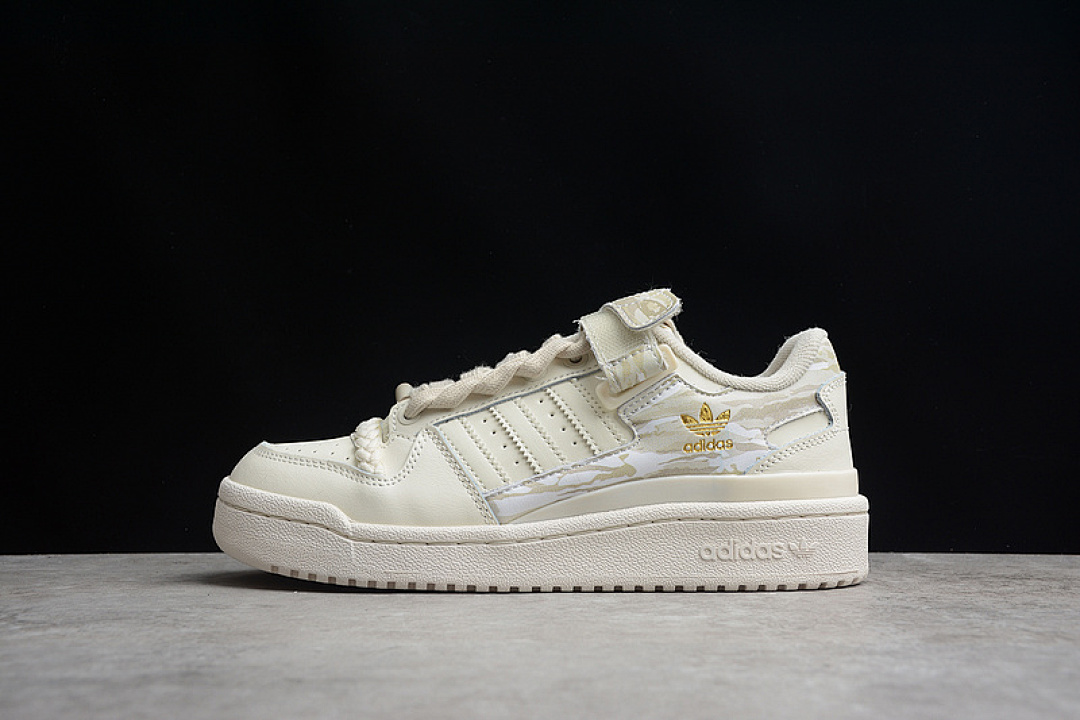 Unbranded [GY6983]-[FORUM LOW WHITE/WHITE/WHITE]-[WOMAN:35-39]-[MAN:40-44], photo 1