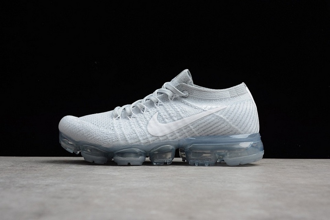 Unbranded [849558-004]-[FLYKNIT]-[AIR VAPORMAX FLYKNIT PLATINUM/WHITE]-[WOMAN:36-39]-[MAN:40-45]-[OGFD00164], photo 1