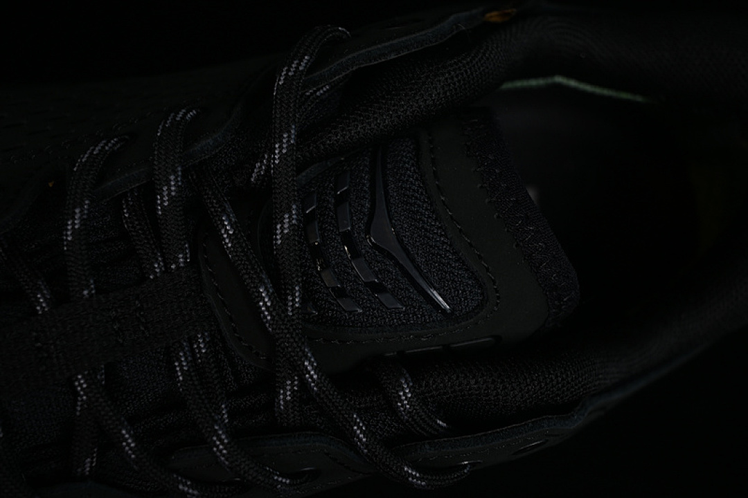 Hoka [1130310 BBLC]-[HOKA ONE TOR ULTRA LOW BLACK/BLACK]-[MAN:40-45] - Image 10